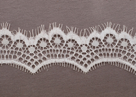 Crochet robe OEM 100 coton blanc festonnées cils Lace Trim pour les femmes