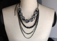 Femelle OEM personnalisés chaîne fabriqués à la main colliers avec perles bleues