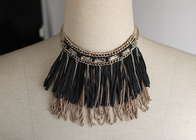 Robe noire OEM Tassel à la main collier collier chaîne, colliers artisanaux pour fille