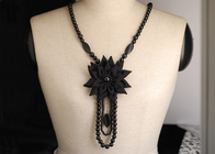 Single Strand Corsage noir fleur bijoux tissu Necklacesfor femmes fabriqués à la main