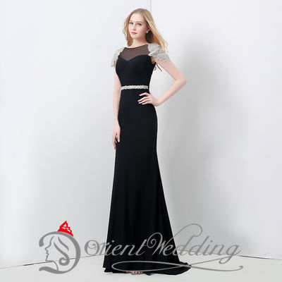 Longues robes de soirée noires de chapeau des femmes creuses sexy de douille