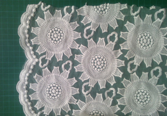 l'organza de 80cm a brodé le coton de tissu de dentelle pour des robes de mariage