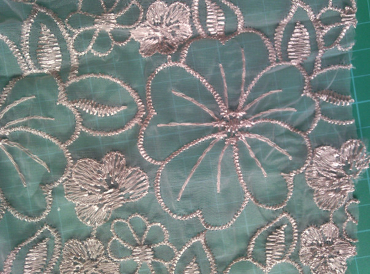 Tissu de dentelle brodé par polyester