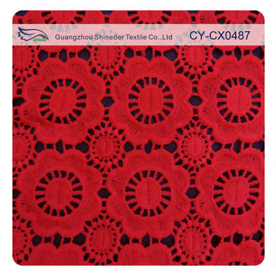 Tissu brodé floral de dentelle de bout droit rouge pour la robe et le dessus de femmes