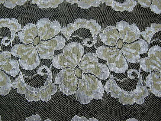 Teinture qui respecte l'environnement de tissu élastique floral onduleux de dentelle pour la robe de soirée CY-DK0037