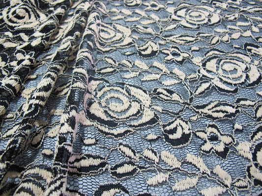 Tissu extensible de dentelle de polyester de Spandex de coton avec la dentelle de fleur tricotée par maille