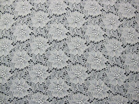 Tissu élastique de haute qualité FNS1948 de dentelle de fleur de couleur courante noire