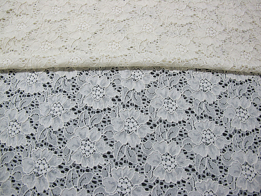 Tissu élastique de haute qualité FNS1948 de dentelle de fleur de couleur courante noire