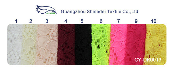 Tissu élastique de haute qualité FNS1948 de dentelle de fleur de couleur courante noire