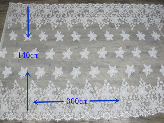 Tissu de dentelle de broderie d'équilibre de cil de coton pour le rideau et l'habillement