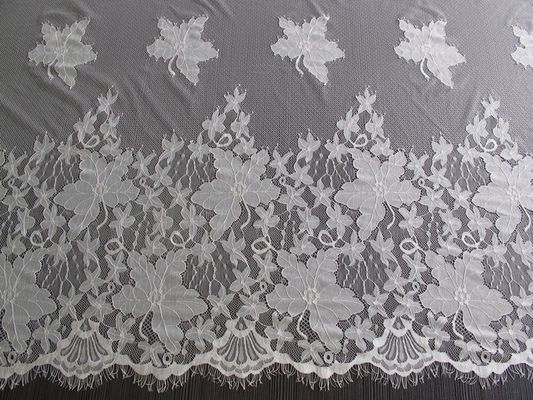 Tissu de dentelle de broderie d'équilibre de cil de coton pour le rideau et l'habillement