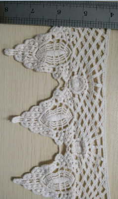 Outre du tissu décoratif 15cm de dentelle de Chantilly d'équilibre de dentelle de coton blanc