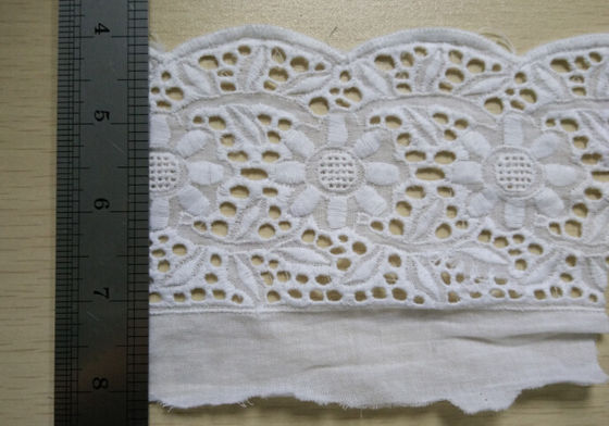 Équilibre décoratif de dentelle de tissu de dentelle de coton de nature pour la mode de vêtements