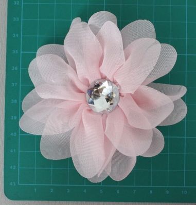 Corsage rose artificiel de fleur de mousseline de soie