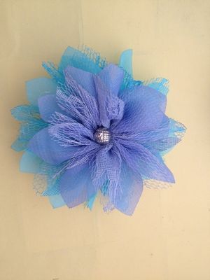 Corsage rose artificiel de fleur de mousseline de soie