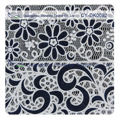 Coutume de tissu de dentelle de burn-out de polyester de coton imprimée pour le vêtement d'enfants