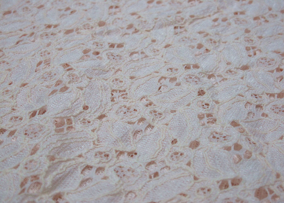 Tissu en nylon de dentelle de coton en ivoire pour des robes